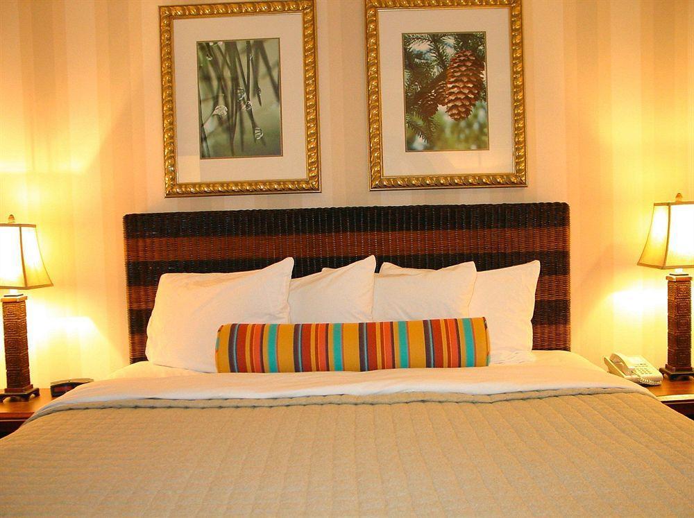 DoubleTree by Hilton Vancouver Extérieur photo