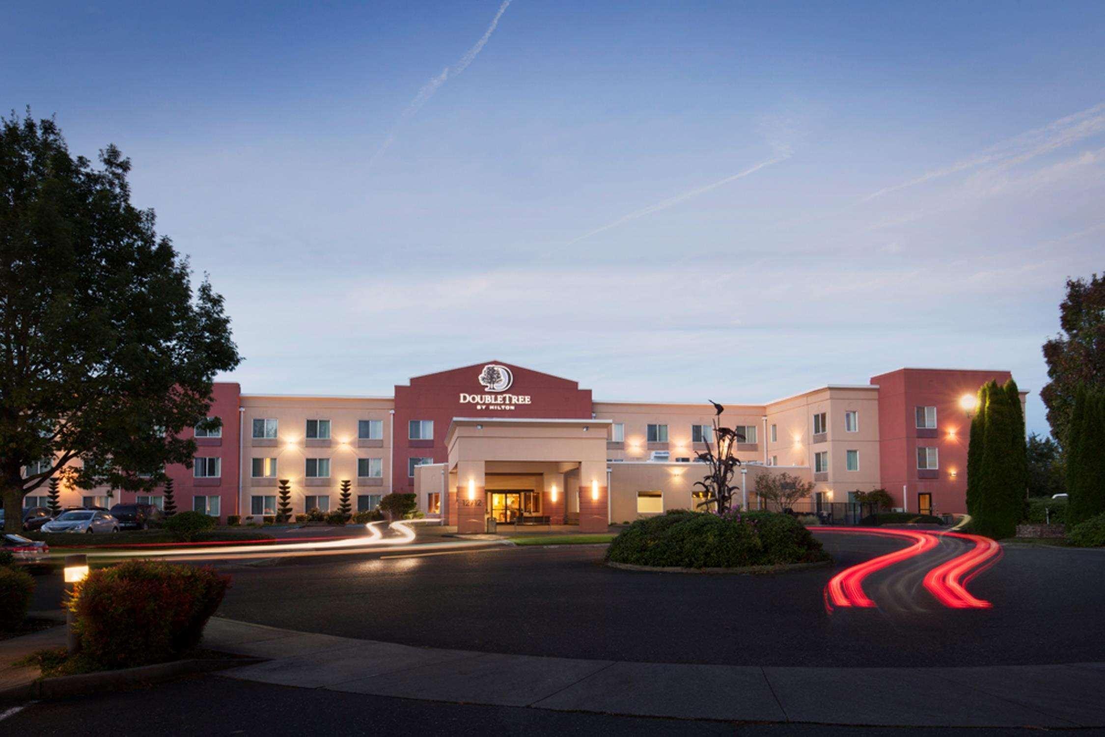 DoubleTree by Hilton Vancouver Extérieur photo
