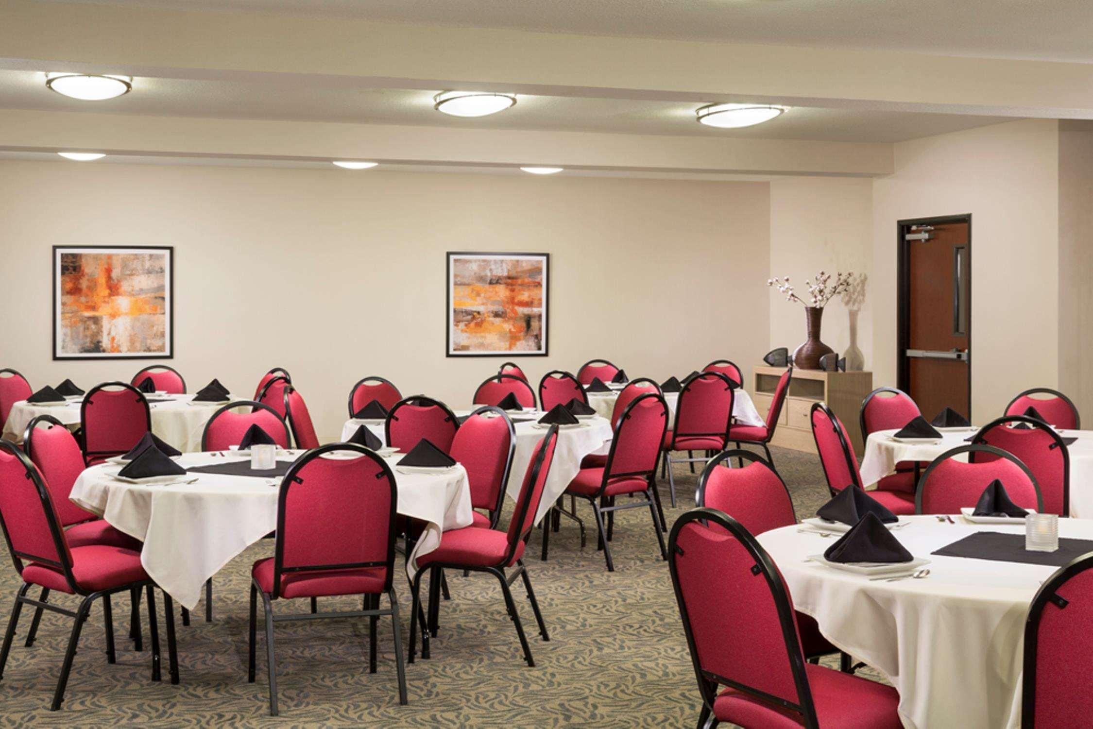 DoubleTree by Hilton Vancouver Extérieur photo