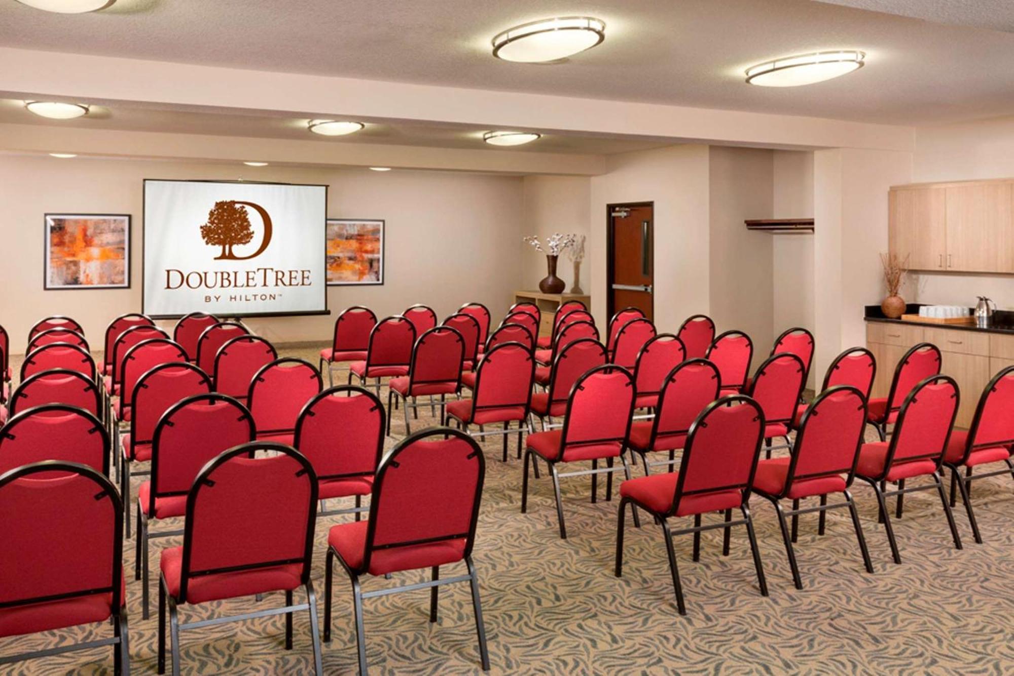 DoubleTree by Hilton Vancouver Extérieur photo