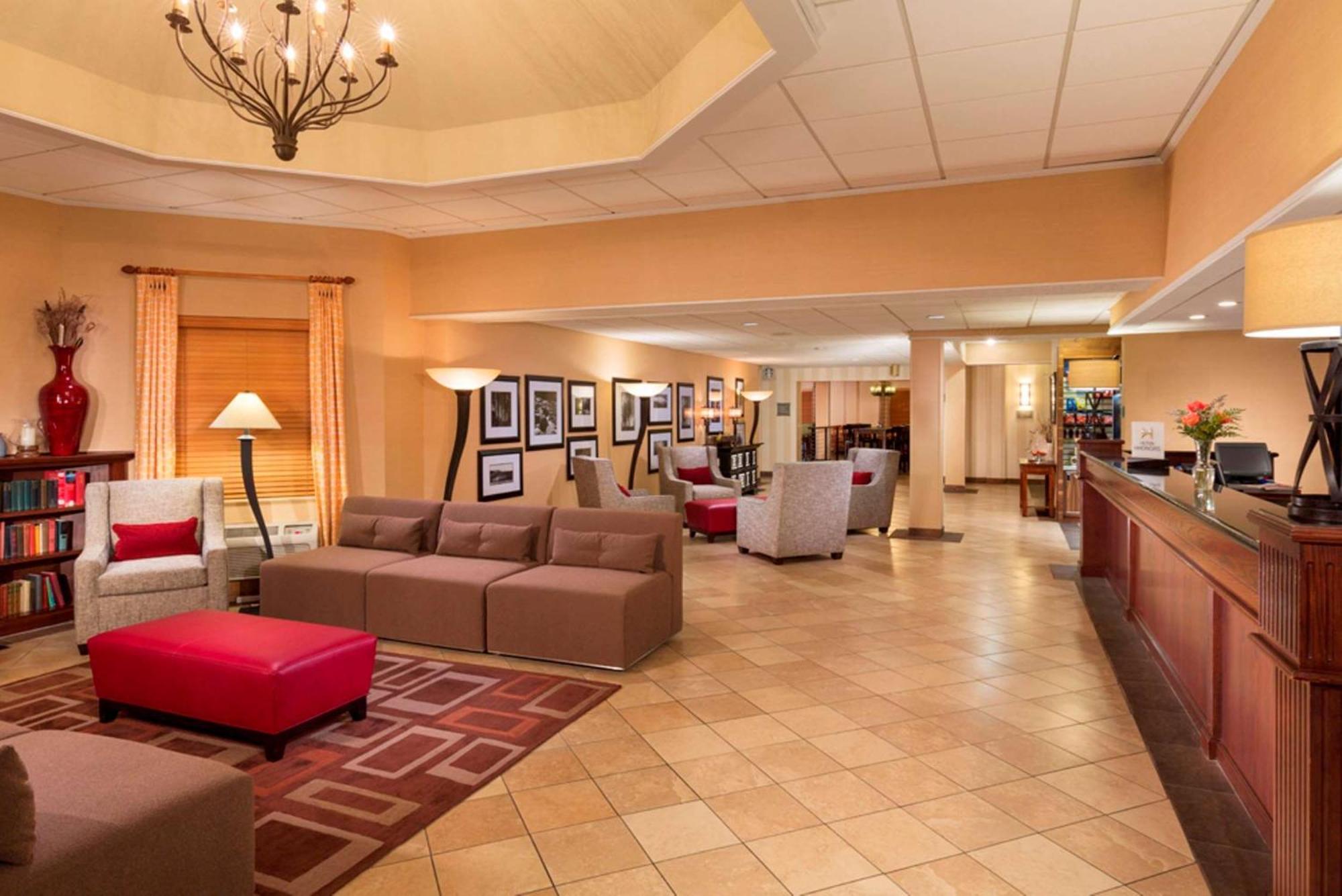 DoubleTree by Hilton Vancouver Extérieur photo