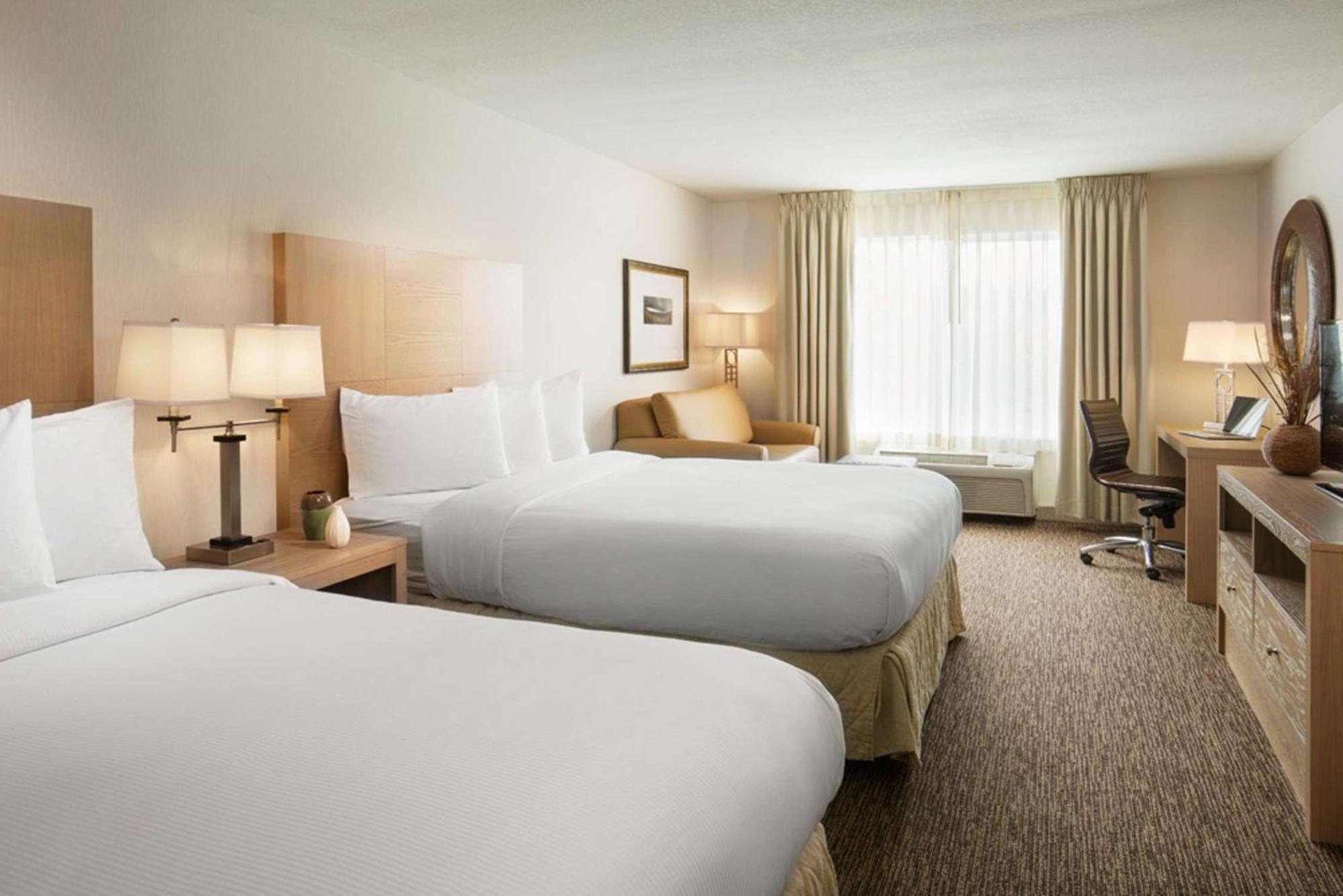 DoubleTree by Hilton Vancouver Extérieur photo